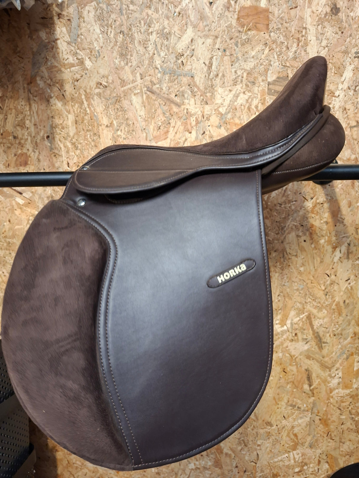 Horka zadel bruin 16 inch