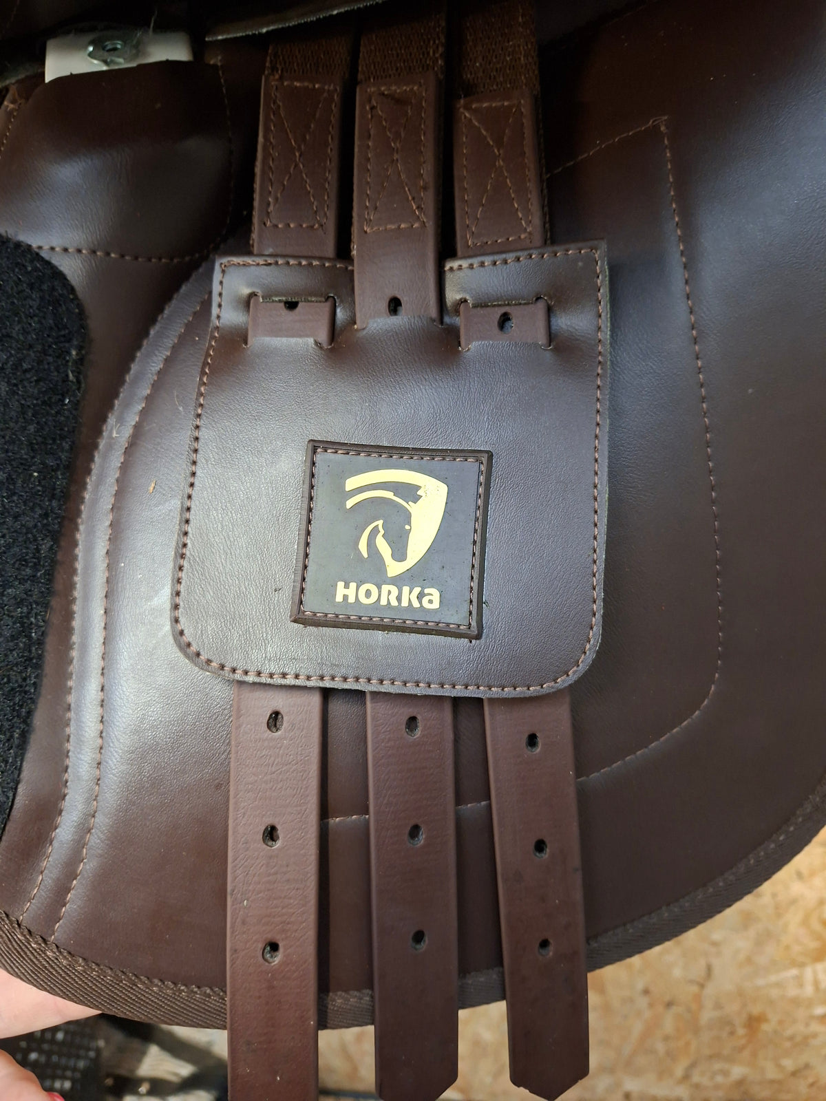 Horka zadel bruin 16 inch