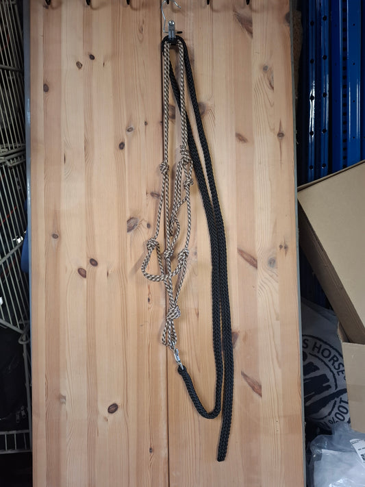 Touwhalster met Halstertouw- Maat Cob